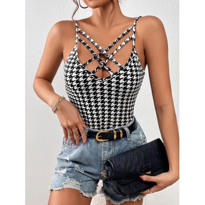 Top Shein Unity à fines brides à pied de poule croisé taille 38 Top Shein Unity à fines brides à pied de poule croisé taille 38